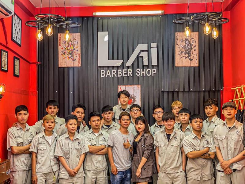 Lai Barbershop sử dụng các sản phẩm chăm sóc tóc chuyên biệt