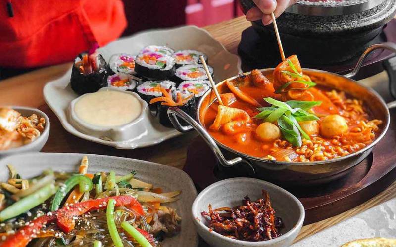 nhà hàng sang trọng ở Bình Thạnh Busan Korean Food (2)