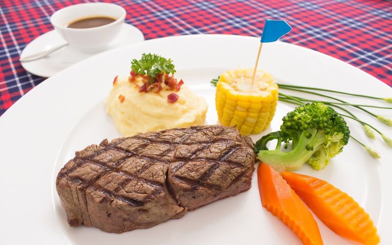 nhà hàng beefsteak ngon tphcm saigon steak 123 (2)