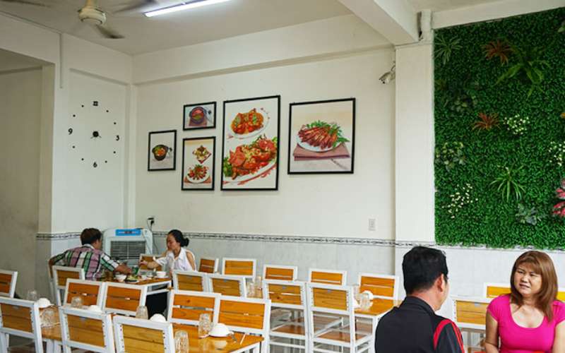 nhà hàng dành cho gia đình ở TPHCM - Lẩu Cua Đất Mũi (1)